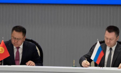 Чолпон-Атада Кыргызстан менен Россиянын башкы прокурорлору жолукту 