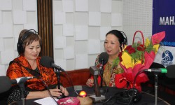 Түз эфирдеги жолугушуу: Кыргыз Республикасынын Эл артисти Саламат Садыкова (аудио)