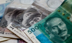 Мамлекеттик кызматкерлердин эмгек маянасы 50 пайызга көтөрүлдү