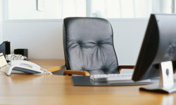 Ош шаарындагы 17 мектепке директорлук орунга сынак жарыяланды