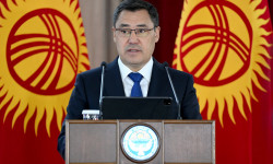 С.Жапаров: Резонанстуу иштер боюнча ЖМКга маалымат берип тургула