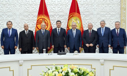 Президент Садыр Жапаров Түрк мамлекеттер уюмунун аксакалдары менен жолугушту