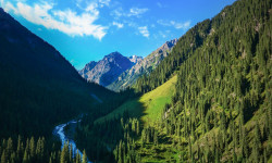 Туристтерди тартуу максатында бир катар долбоорлор ишке ашырылууда