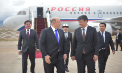 Россия өкмөтүнүн төрагасы Михаил Мишустин Кыргызстанга келди