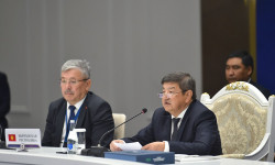 Акылбек Жапаров ЕАЭБдин жыйынында мигранттарга жеңилдик берүү маселесин көтөрдү