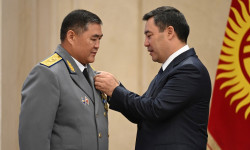 С. Жапаров: “Ташиевдин эмгегин убактысы келгенде айтам”