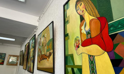 Бишкекте сүрөтчү Абдысадыр Турусбековдун жеке көргөзмөсү ачылды 