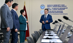 Президент өлкө боюнча 70 Жарандык жана санариптик билим берүү борборлорун ишке киргизди