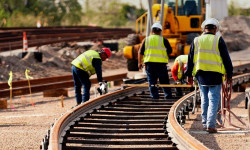 Темир жол куруу долбооруна кол коюлду