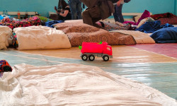 Баткенде жарандарды убактылуу жайгаштыруу пункттары иштей баштады