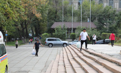 Бишкектеги Спорт ордосунда Баткенге гумжардамды кабыл алуу башталды  