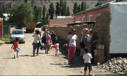 Баткендин айрым тургундары үйлөрүнө кайтууда