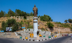 Садыр Жапаров Өзгөн районунун тургундары менен жолугушууда