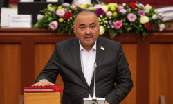 Нурлан Шакиев парламенттин төрагасы болду