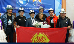 Манаслу чокусун багындырган кыргызстандык экспедиция мекенине кайтып келди