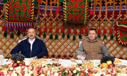 Президенттер Ала-Арчада этномаданий программага күбө болду