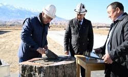 Президент Садыр Жапаров Куланак ГЭСинин курулушуна  старт берди