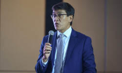 Эдил Байсалов индиялык студенттерди Дивали майрамы менен куттуктады