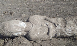 Ысык-Көлдө 3 метрлик балбал табылды