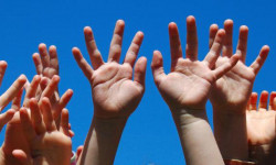 Ата-энеси каза болгон балдарга пенсия төлөөнүн мөөнөтүн узартуу каралууда