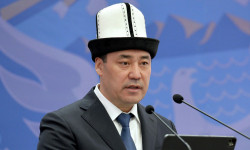 Президент: Эл коррупционерлерди тууганым деп коргой берсе, анда илдеттен эч качан кутулбайбыз