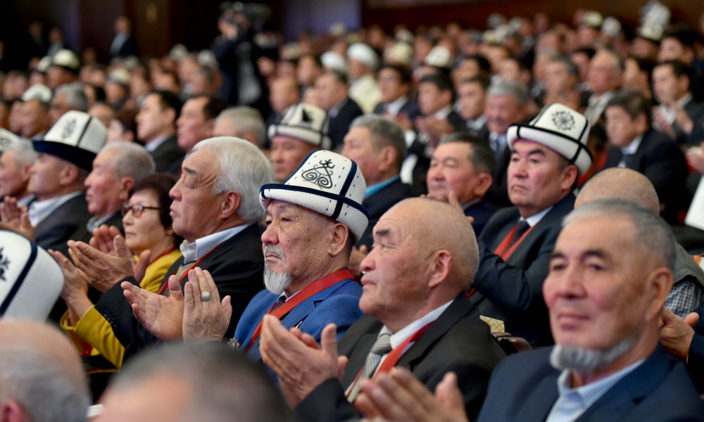 Перед нами стоит задача сделать кыргызский язык настоящийм государственным языком 