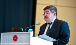 Акылбек Жапаров: Евразия мейкиндигинде Түз инвестициялык фондду түзүү зарылчылыгы бар