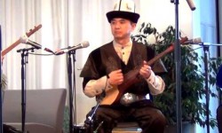 Таңшы комуз: Комузчу Руслан Жумабаевдин аткаруусундагы күүлөр   (аудио)