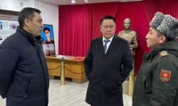 Садыр Жапаров Куралдуу Күчтөрүнүн Аскер институтун күтүүсүз текшерүүгө алды