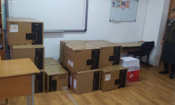 Мектептерге компьютердик жабдуулар жеткирилүүдө