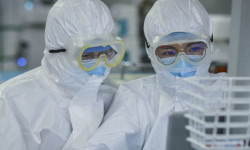 COVID-19: Медиктерге 73 млн сом кенемте төлөндү