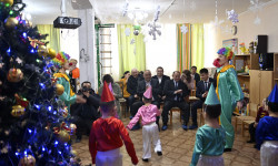 Төрага Бишкектеги №48 атайын мектептин абалынан кабар алды