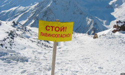 МЧС: на горных трассах ожидается сход лавин