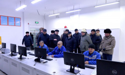 Акылбек Жапаров Араван районундагы цемент заводунун иши менен таанышты
