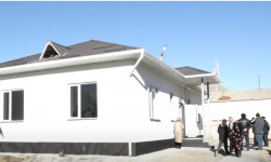 Баткен: жаңы 30 үйдүн ачкычы ээлерине тапшырылды