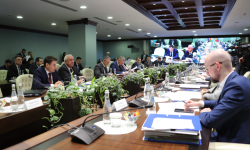 Адылбек Касымалиев ЕЭК Кеңешинин кезектеги жыйынына катышты