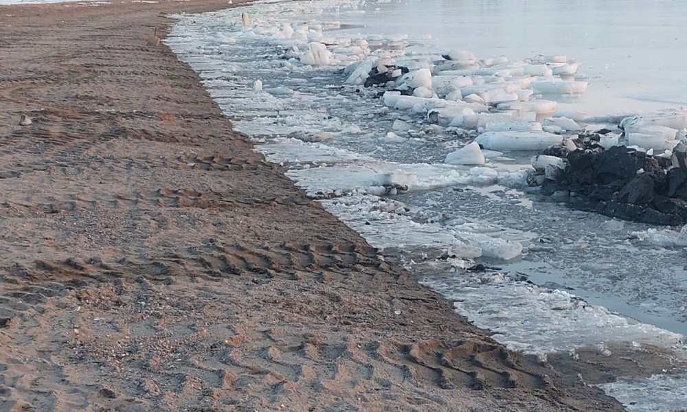 В Иссык-Кульской области закрыли каток на открытом водоеме