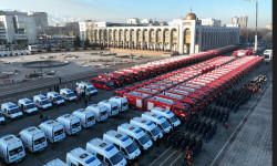 В Кыргызстан поступила военная техника, пожарные машины, кареты скорой помощи, автобусы 