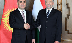 Президент Садыр Жапаров Венгриянын Улуттук Жыйынынын спикери Ласло Кёвер менен жолугушту
