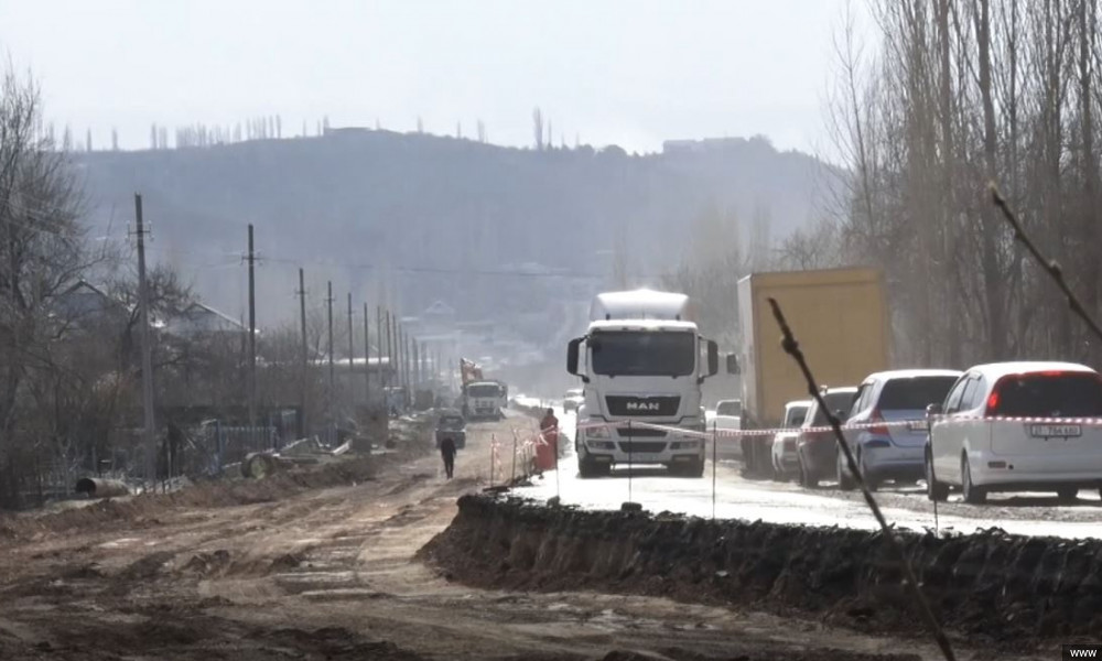 Продолжается реконструкция дороги Ош - Ноокат - Раззаков 