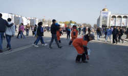 "Ала-Тоо" аянтынан 3 тонна таштанды чыгарылды 