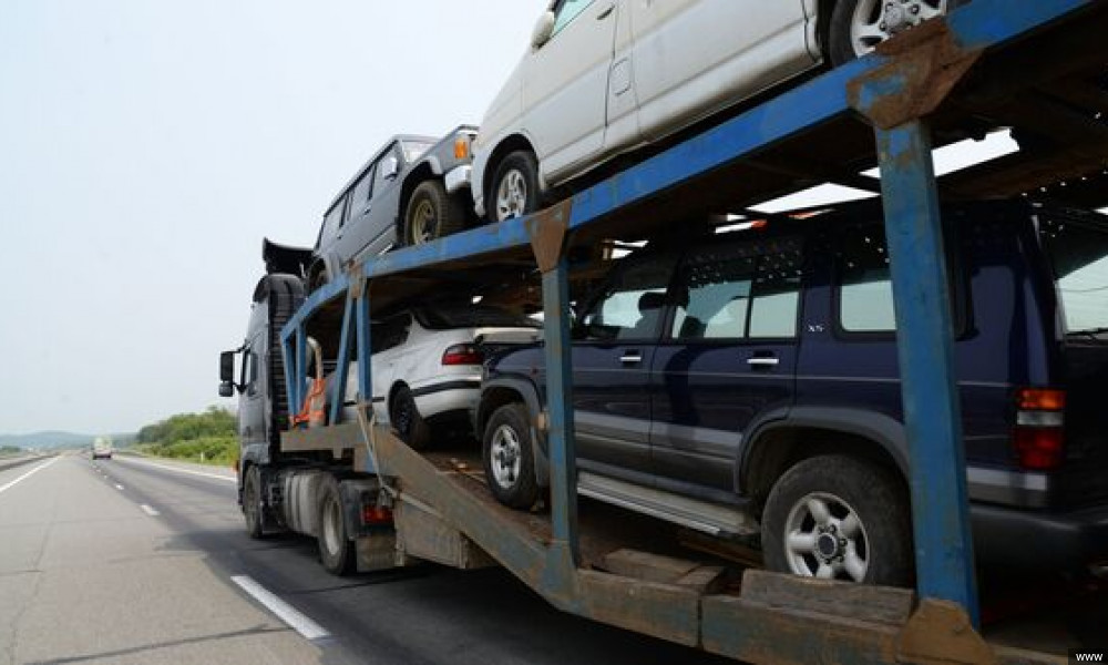  ГКНБ: выявлена коррупционная схема по незаконному ввозу грузовых автомашин