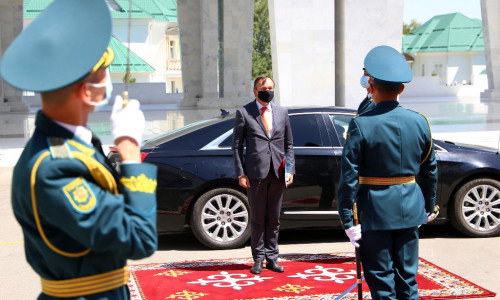 Президент Садыр Жапаров принял Верительные грамоты от послов одиннадцати зарубежных стран