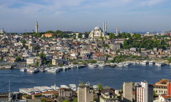 Исторический район Стамбула, называемый "Золотой рог", превращается в новый мир очарования