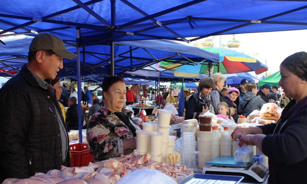 В Бишкеке стартовала ежегодная городская ярмарка сельхозпродуктов