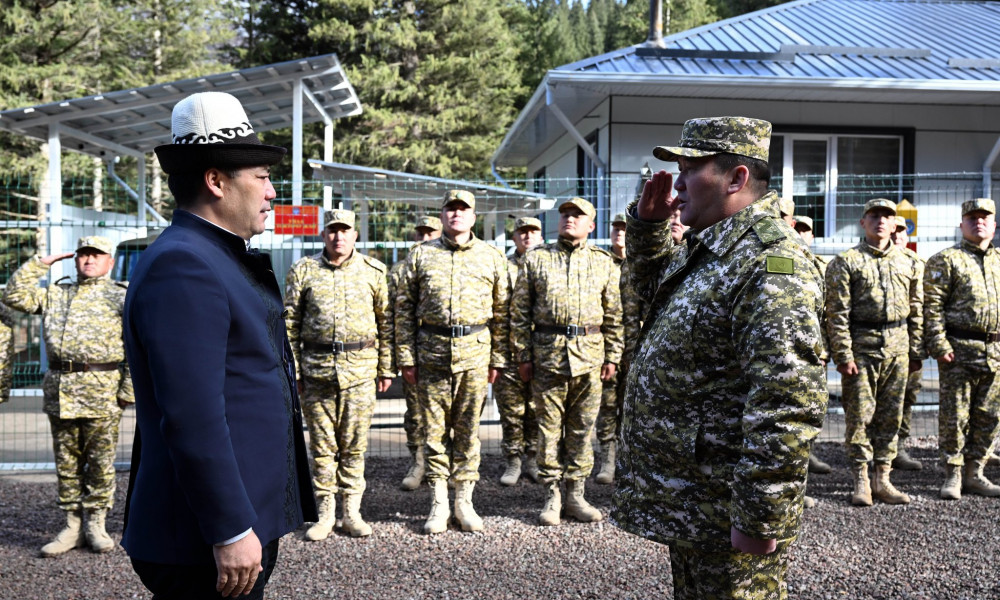 Президент Садыр Жапаров открыл новый пограничный пост в отдаленной местности Тюпского района