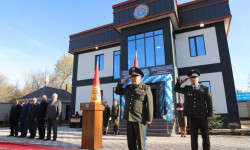 Камчыбек Ташиев открыл новое здание ГКНБ в городе Каинды