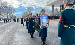 Кыргыз Эл акыны Сүйөркул Тургунбаевди акыркы сапарга узатуу зыйнаты өттү 