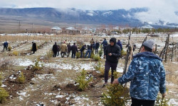 В Баткенской области более 17 тыс. человек приняли участие в субботнике 