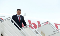 Президент с государственным визитом вылетел в Узбекистан